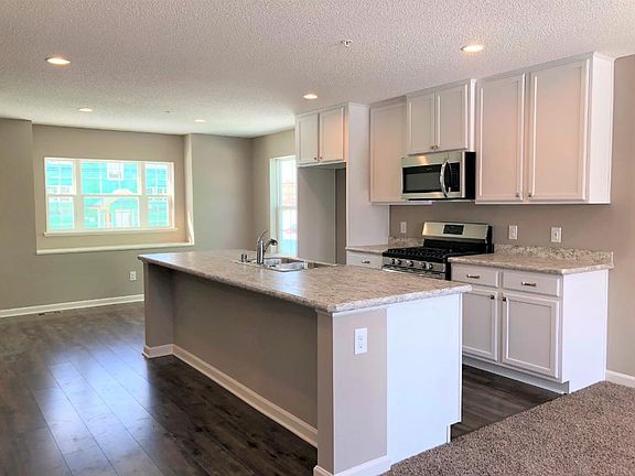 3rd image of 7532 Wood Edge Blvd