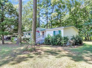 1635 Pocahontas Cir, Manning, SC 29102