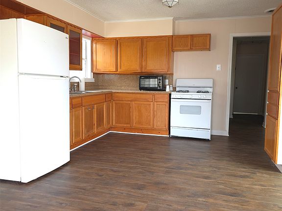 3rd image of 1801 SE 21st Ave