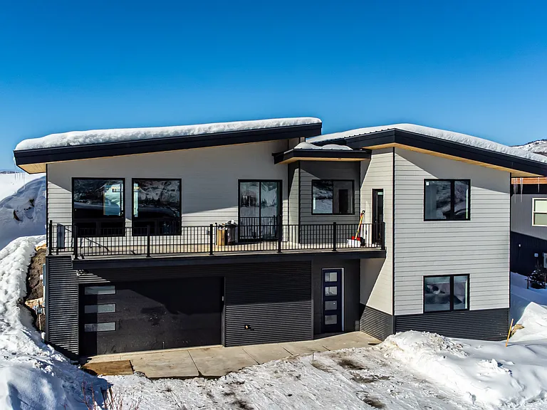 1787 Sunlight Dr — Photo 4