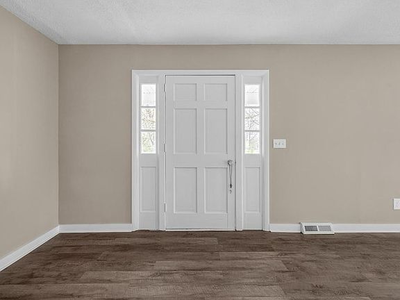 2nd image of 8010 Old Nashville Hwy