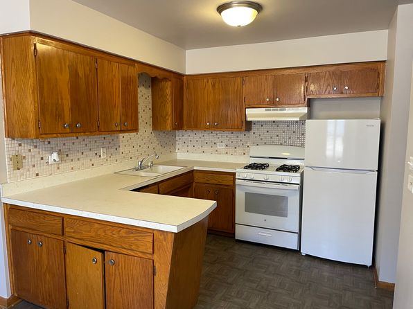 5907 W 79th St #2W, Burbank, IL 60459