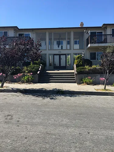 370 Clay St Photo 1