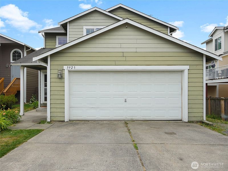 3rd image of 3925 152nd Pl SE