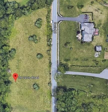 2nd image of 28 Davis Rd