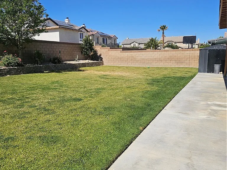 4206 Vahan Ct — Photo 20
