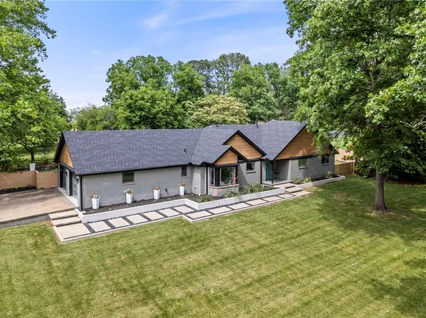 104 Black Oak Ave, Springdale, AR 72764
