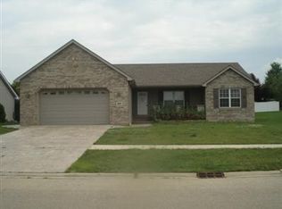 815 Peony Ln, Bourbonnais, IL 60914