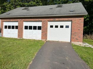 105 Plumb Rd, Middletown, CT 06457