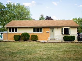 8329 Lockwood Ave, Burbank, IL 60459