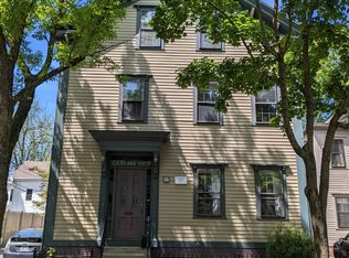 27 Willow St, Providence, RI 02909