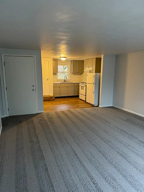 1 bed, $795 — Photo 1