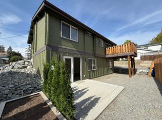 901 S Sanders St UNIT B, Chelan, WA 98816