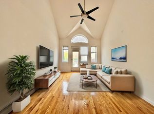 31-12 43rd St #2R, Astoria, NY 11103