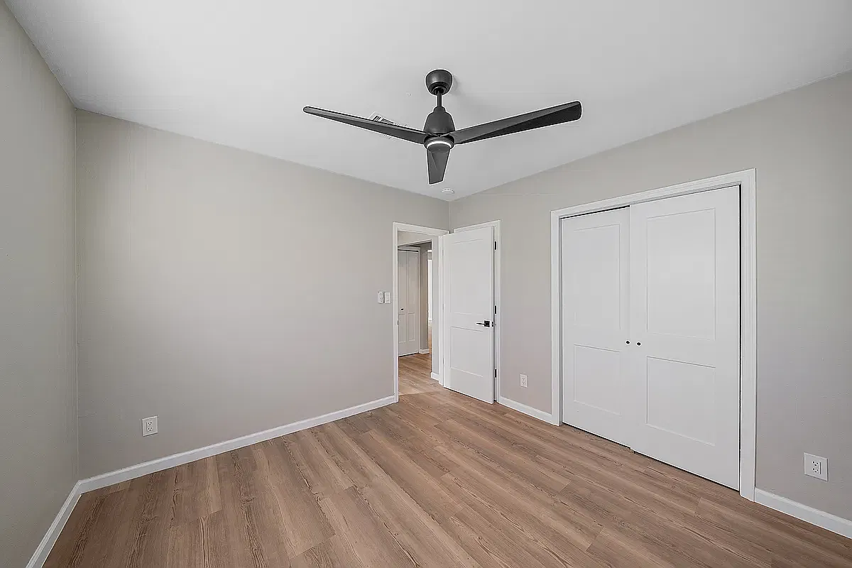 2 bed, 936 sqft, $2,295 — Photo 2