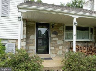 1612 Winding Dr, North Wales, PA 19454