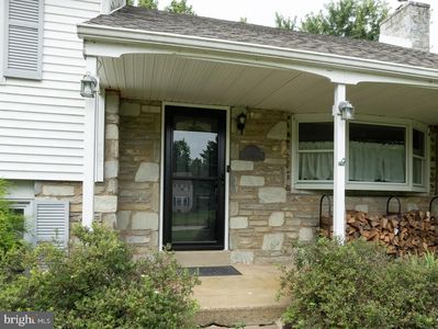 1612 Winding Dr, North Wales, PA, 19454