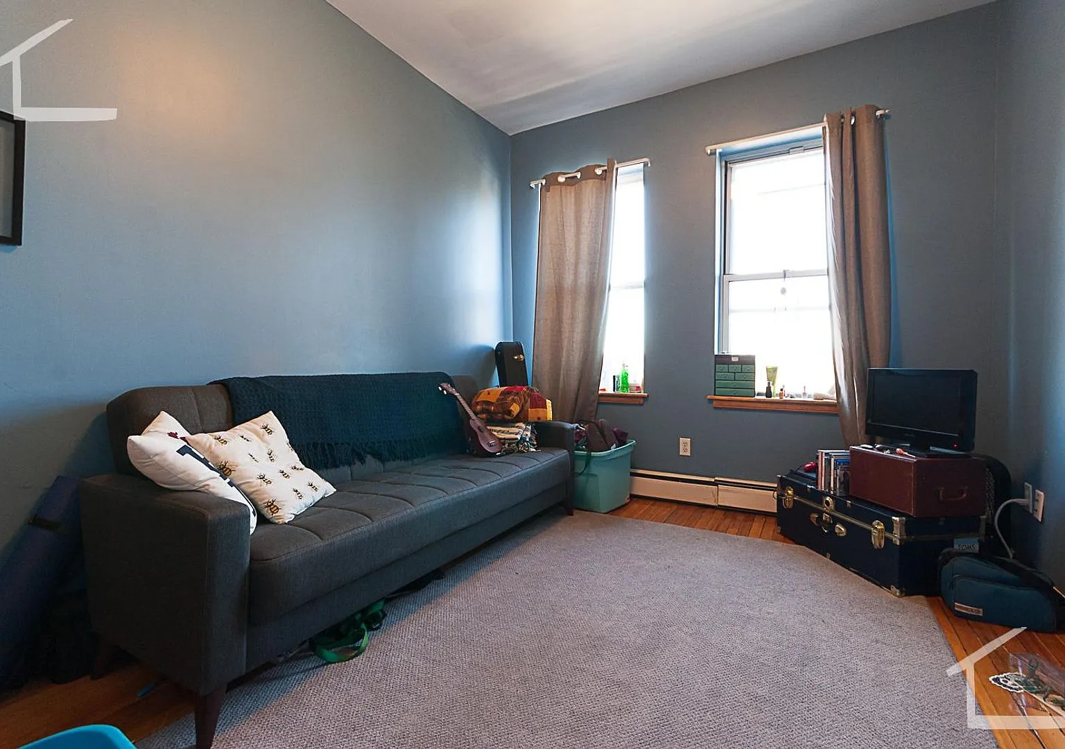 1 Bedroom close to B/C/D Lines - Heat and Hot Water included — Photo 3