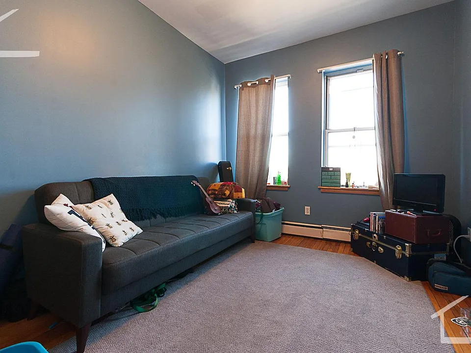 217 Chestnut Hill Ave #9