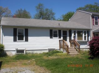 35 Maywood Rd, Narragansett, RI 02882