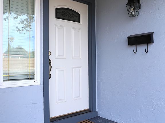 4th image of 4600 Queen Anne Ct