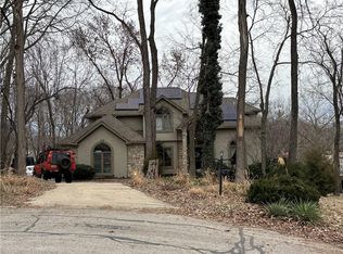 8210 NW Roberts Rd, Weatherby Lake, MO 64152