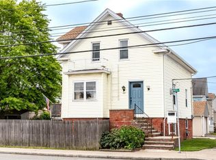 401 Waterman Ave, East Providence, RI 02914