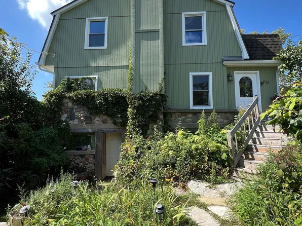 751 Eagle Hl, Ortonville, MI 48462