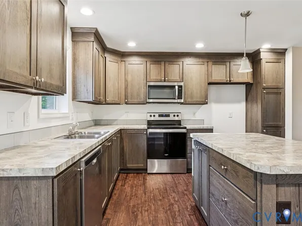 4248 Old Virginia St, Urbanna, VA 23175