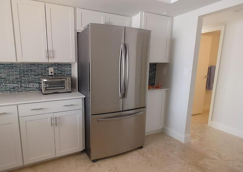 1st image of 1000 Parkview Dr APT 125