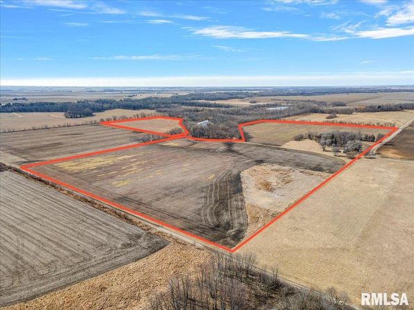 13505 W Long Point Rd, Niantic, IL 62551