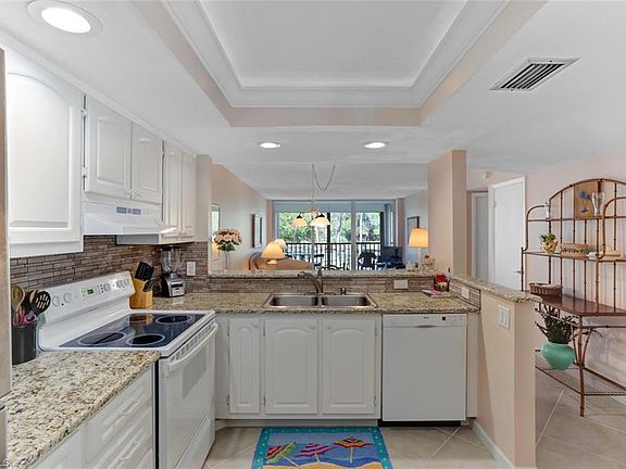 4th image of 25806 Cockleshell Dr APT C213