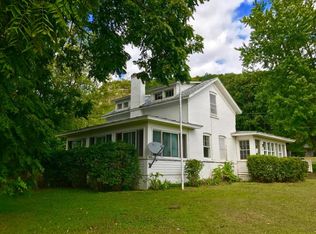 1819 Barnabee Rd, La Crosse, WI 54601