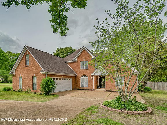 4th image of 5640 Cedar Lake Dr N
