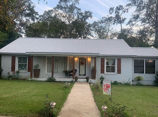 202 E Pennsylvania Ave, Bonifay, FL 32425