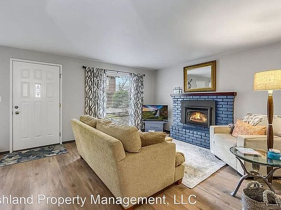 3rd image of 163 E Hersey St