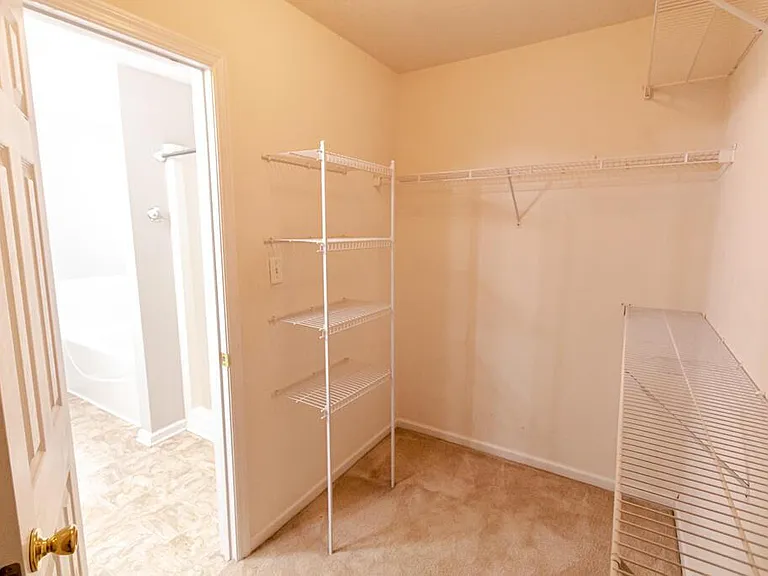 7624 Pleasantville Way — Photo 27