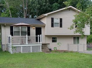 1607 N Chester Rd, Hixson, TN 37343