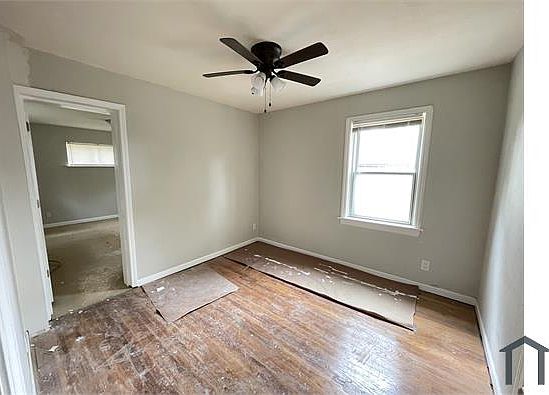 5th image of 13 Saint Margaret Ct