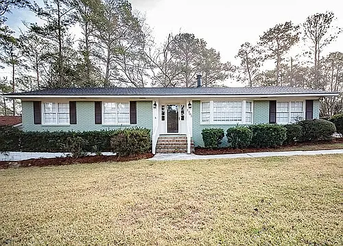 2303 Pinecliff Dr Photo 1