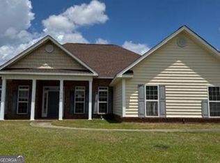 318 Lovorn Cir, Warner Robins, GA 31088