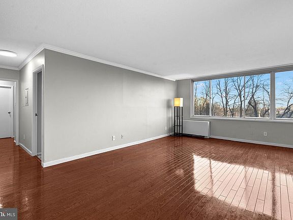 3rd image of 11801 Rockville Pik #513