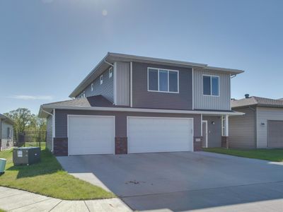 3255 10th St N, Fargo, ND, 58102