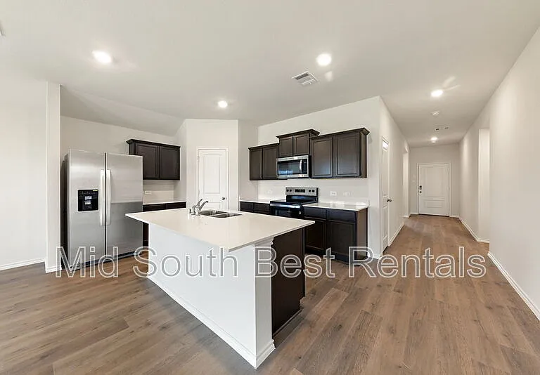 6301 Surfside Dr — Photo 5