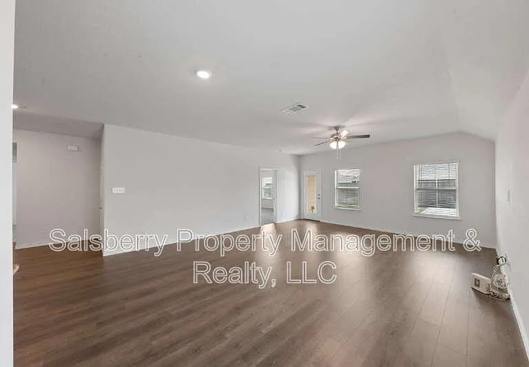 503 Willow View Way — Photo 7
