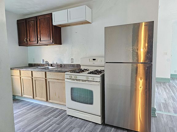5th image of 732 N 2nd St