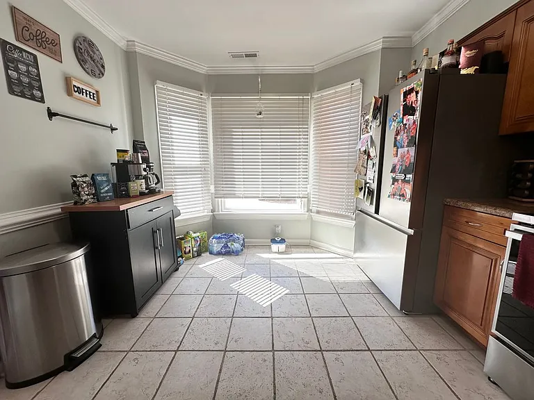 434 Wayman Ln — Photo 4