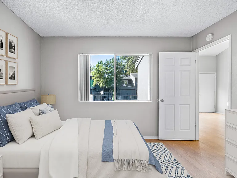 Hidden Creek Apartments — Photo 46