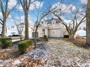 243 E Schreyer Pl, Columbus, OH 43214