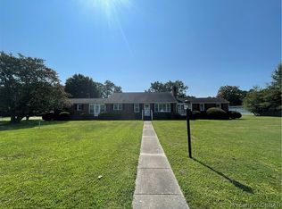 170 Cheatham Dr, West Point, VA 23181